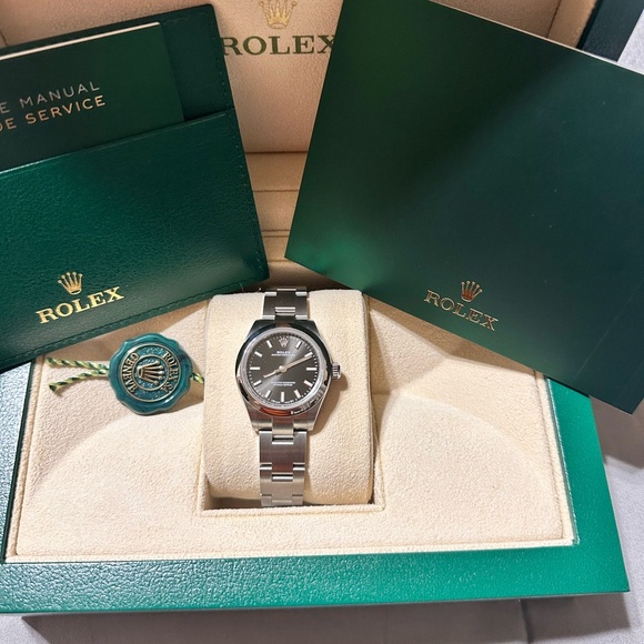 ROLEX - Picture 13 of 13